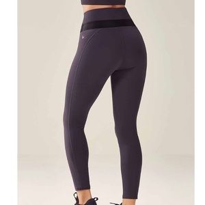 Demi Lovato high waisted leggings